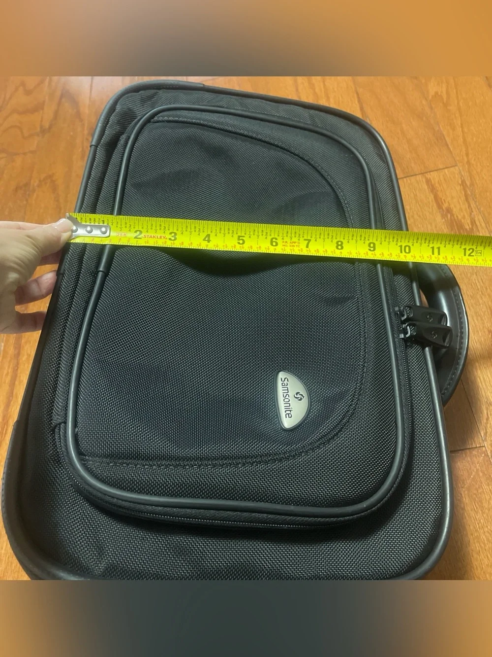 Samsonite silhouette carry